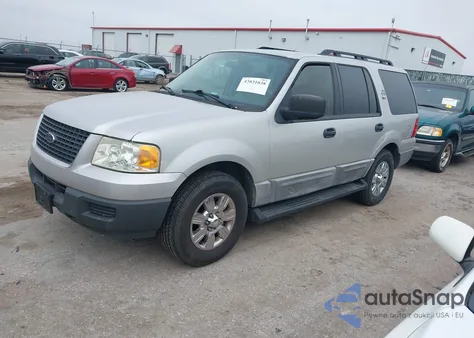 2005 Ford Expedition Xls z USA, uszkodzony, nr VIN 1FMPU13575LA61363
